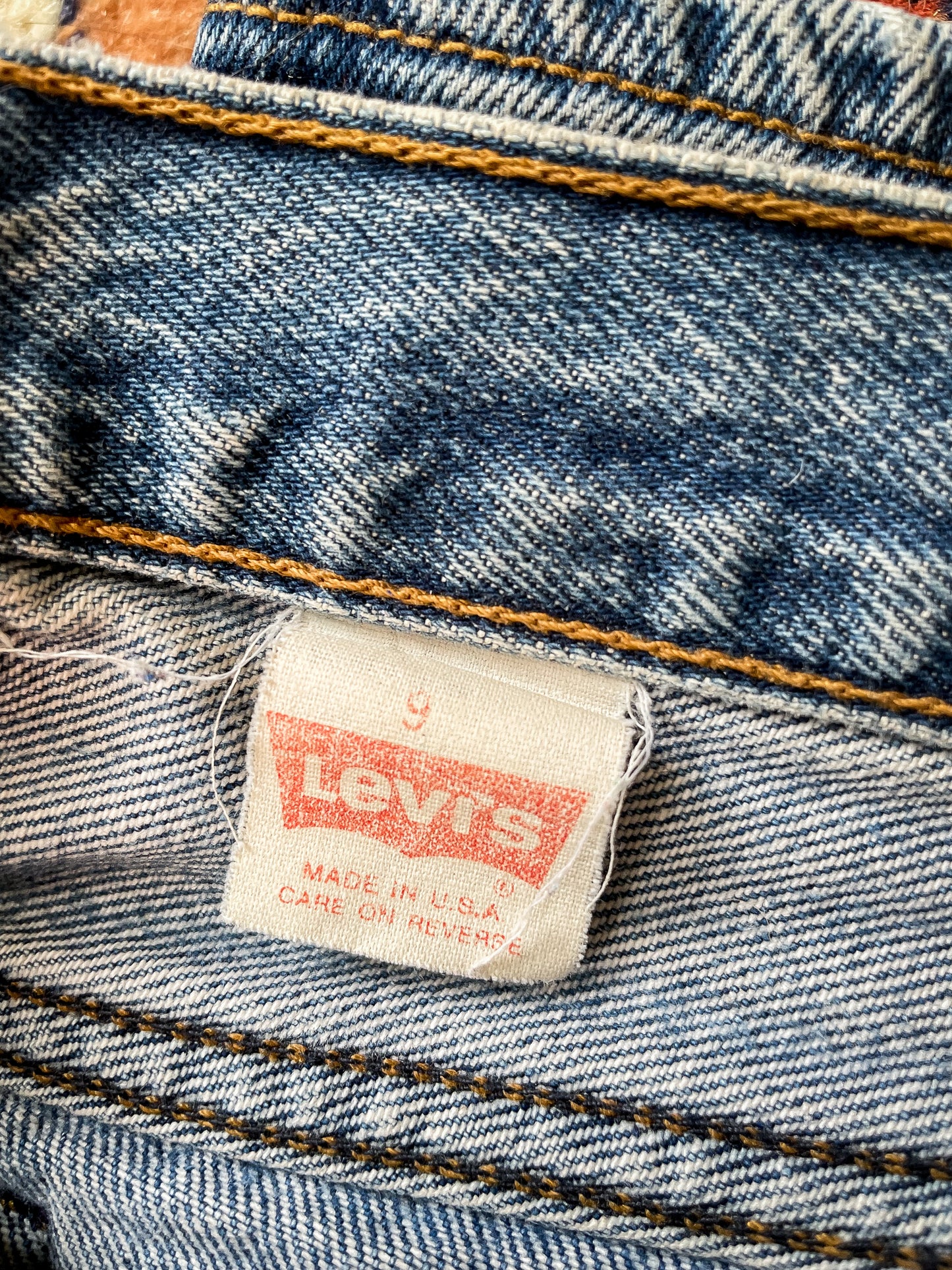 90s Stonewash 5-Button Fly 501 Levi's (25-27"W)