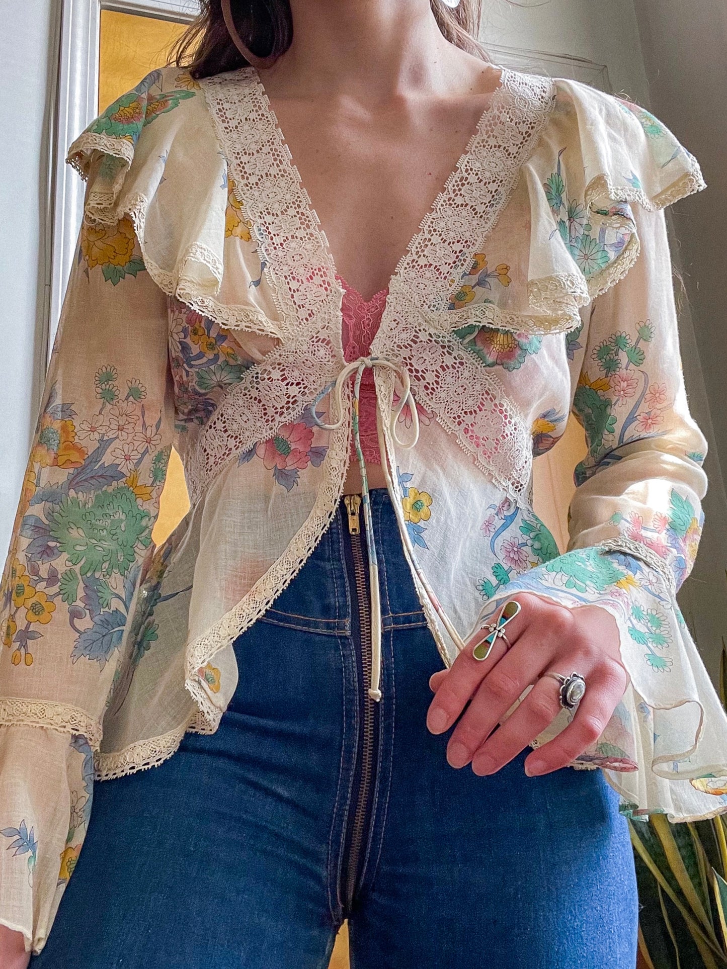 70s Semi Sheer Floral Blouse w/ Flutter Sleeves (S-M)