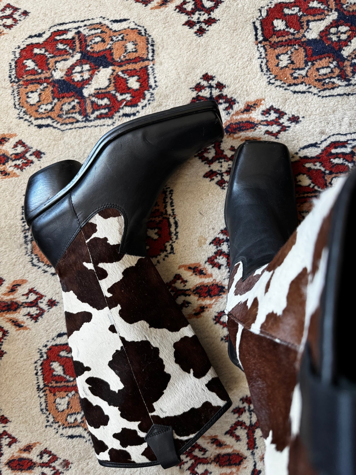 Vintage 90s Cow Print Pony Hair Knee High Boots (9)