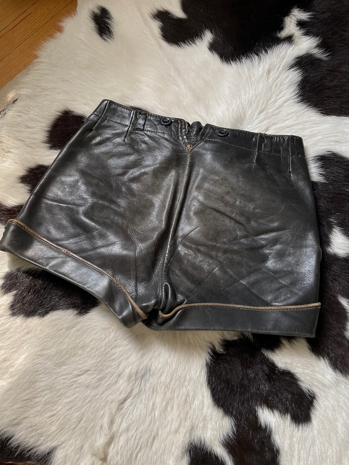 RARE Vintage Double Zipper German Style Leather Shorts (S)