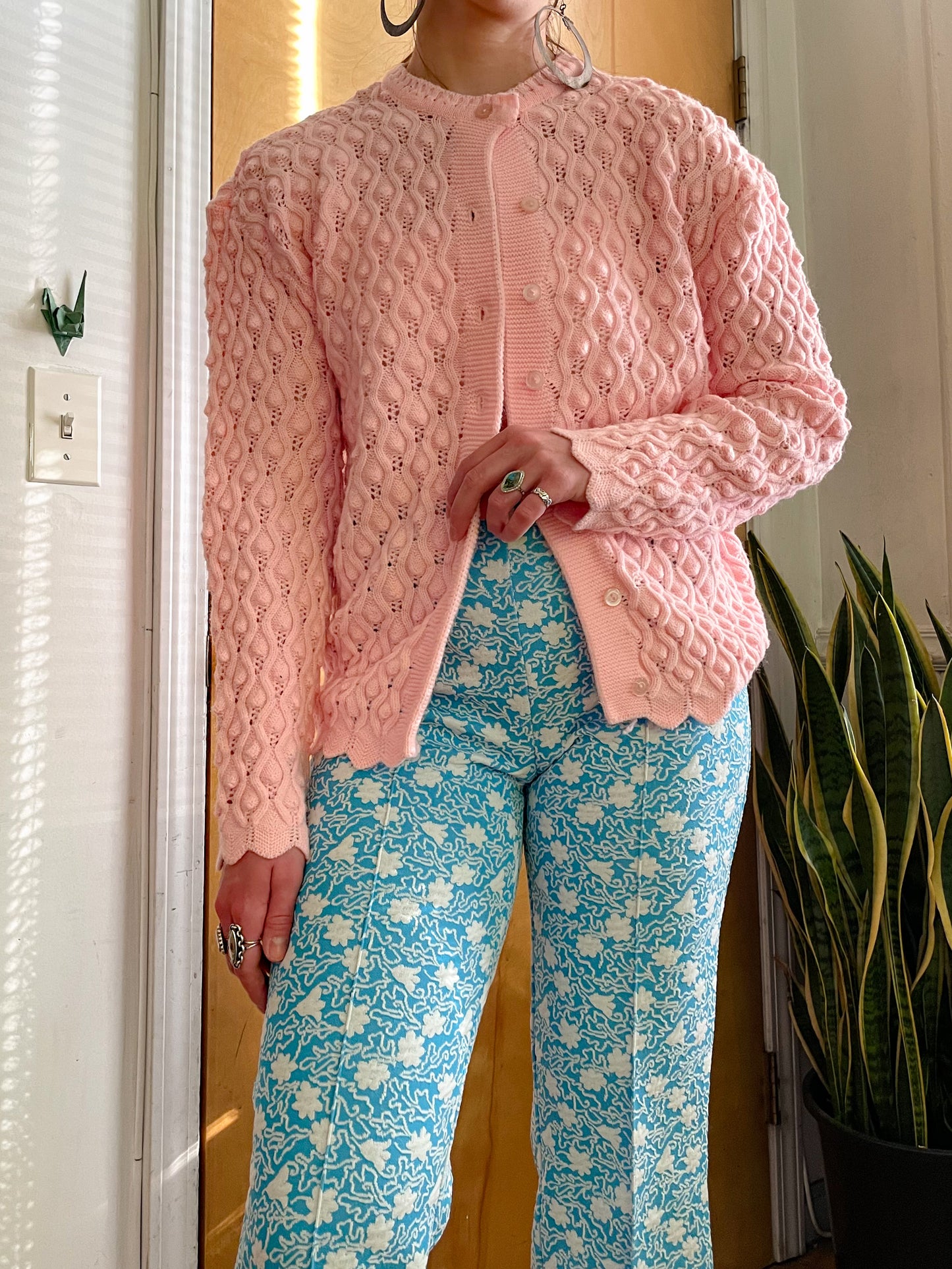 70s Bubblegum Pink Popcorn Knit Cardigan (M)