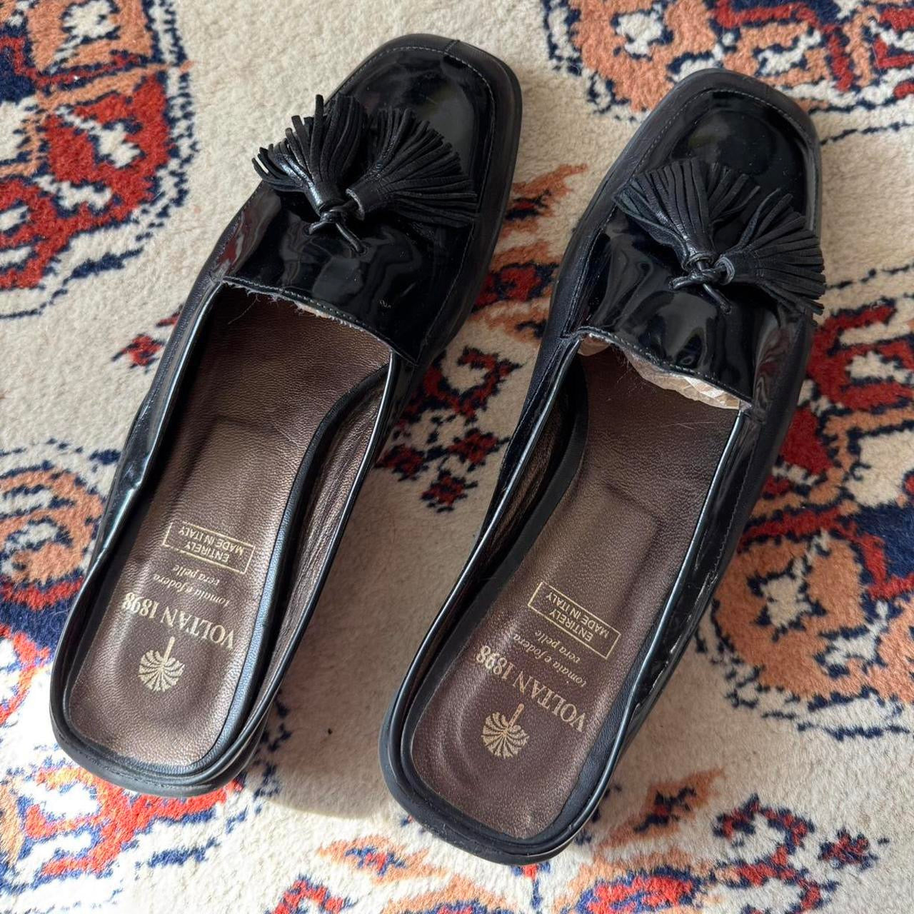 Vintage Black Patent Leather Mule Loafers w/ Tassels (W8)