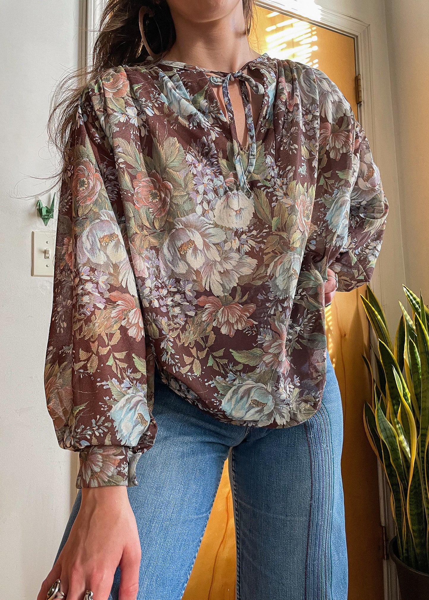 70’s Floral Tie Neckline Blouse (S-M)