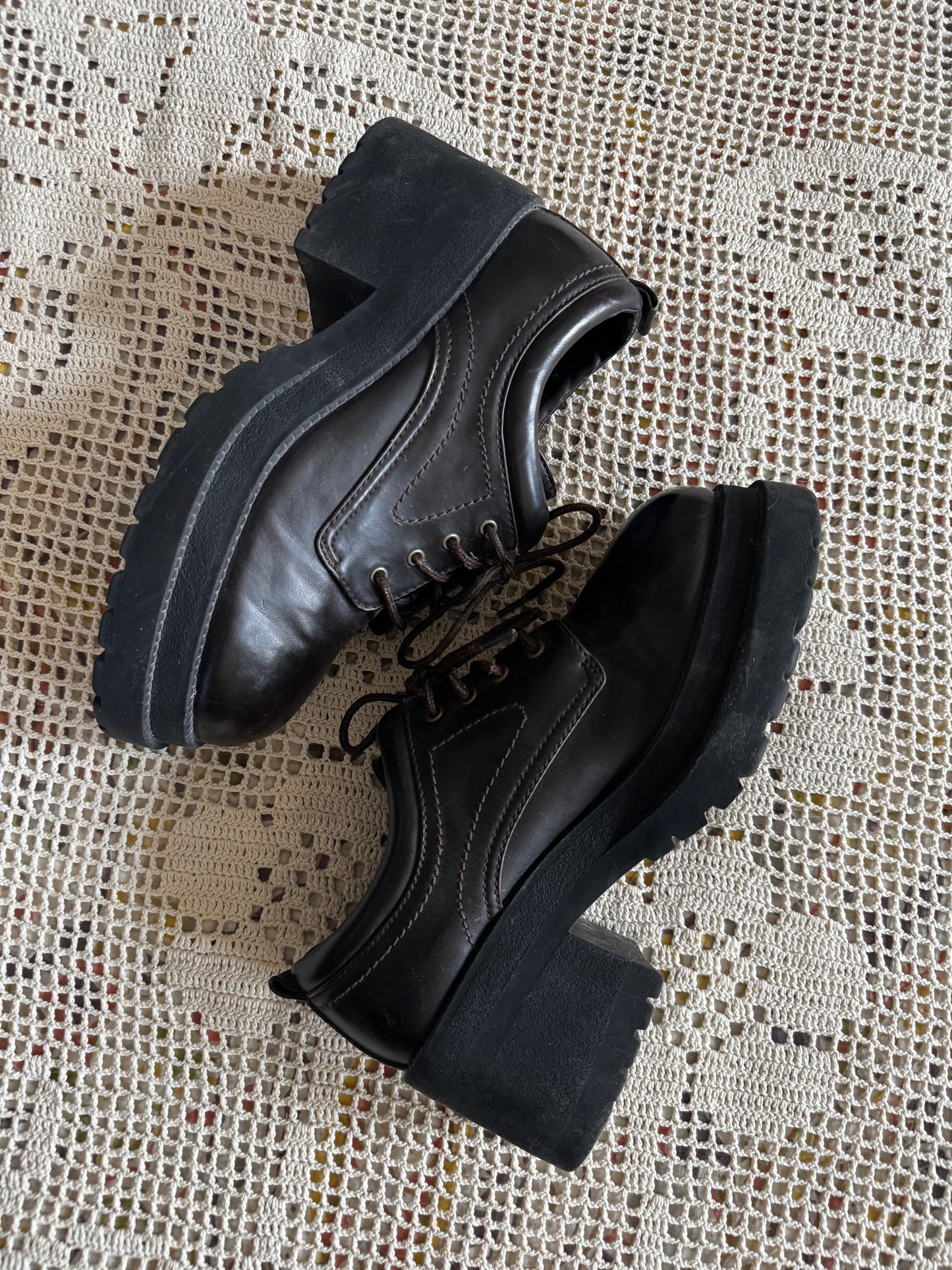 Vintage 90’s Chunky Platform Laceup Oxfords (W9)