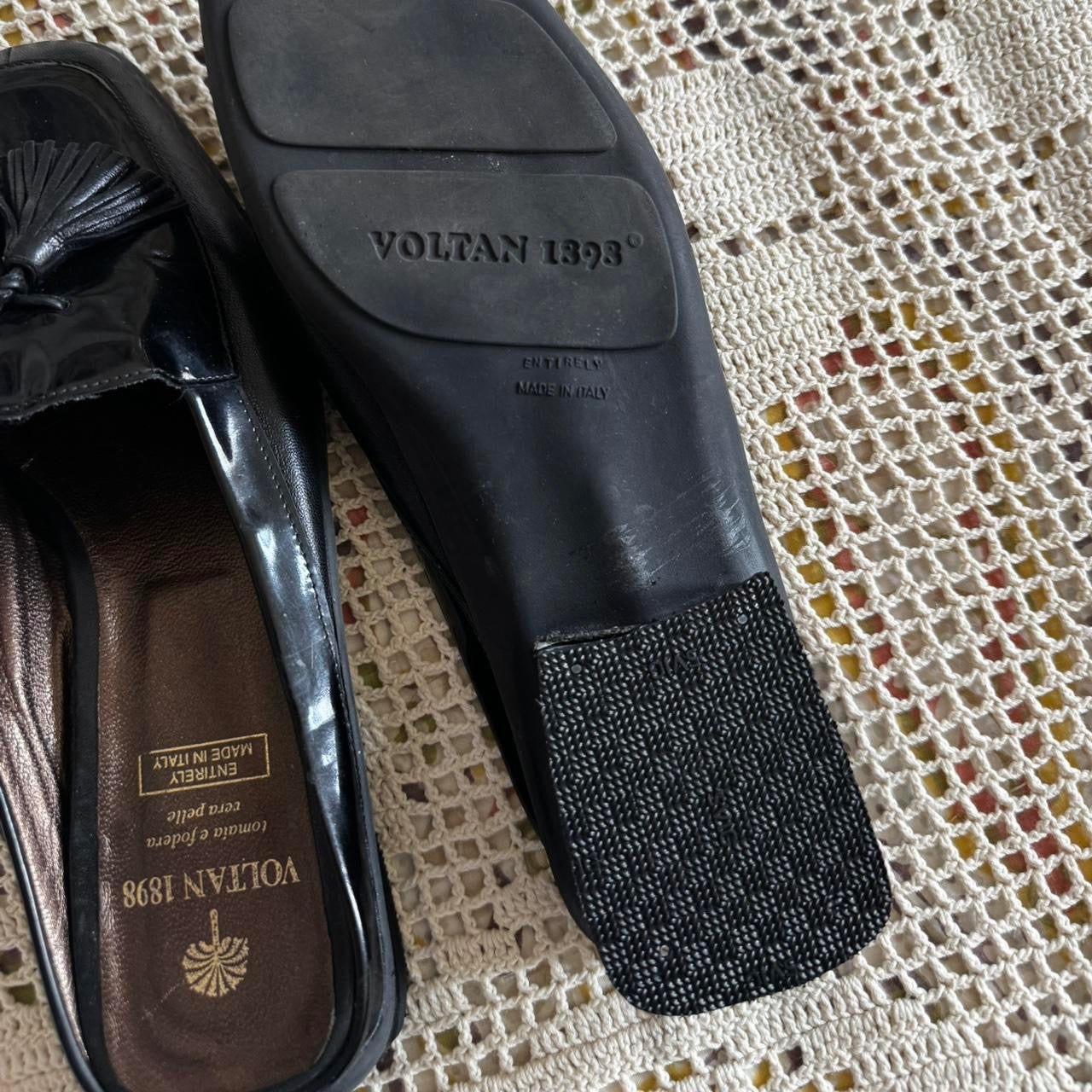 Vintage Black Patent Leather Mule Loafers w/ Tassels (W8)