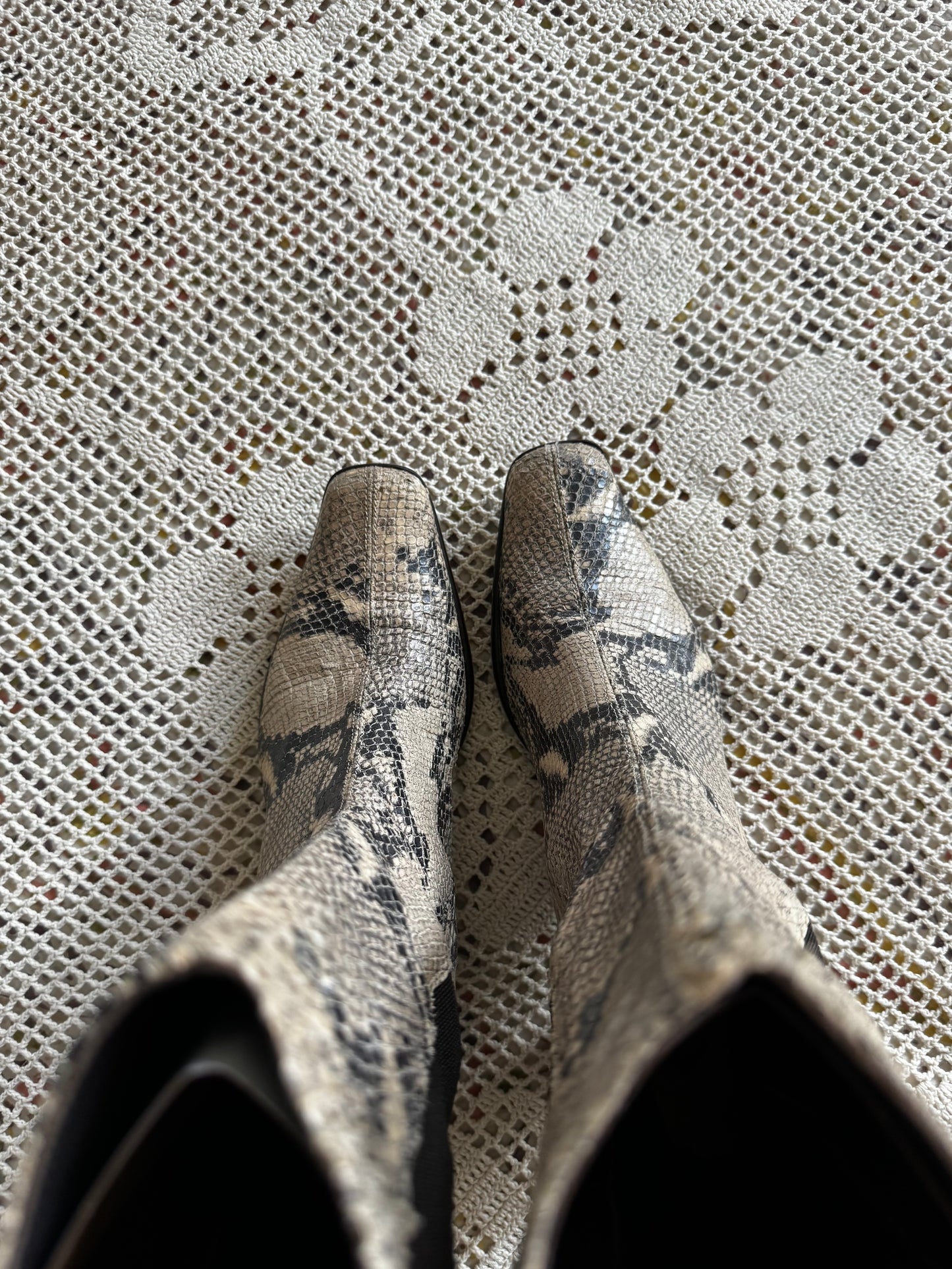 Vintage 90s/y2k Snakeskin Ankle Boots (W9.5)