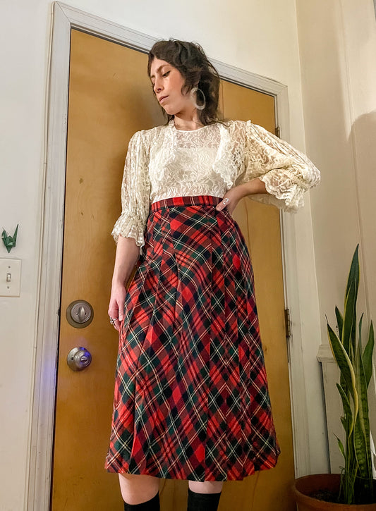 Early 80’s Pleated Tartan Plaid Midi Skirt (28-29”W)