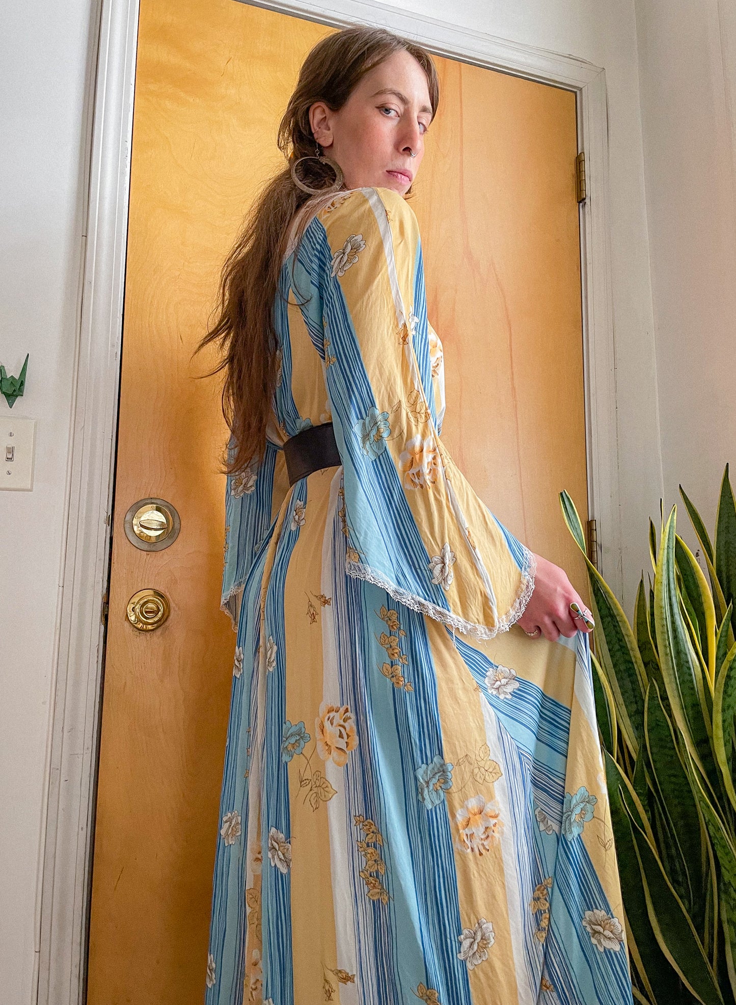 70s Nylon Maxi w/ Angel Sleeves (M-XL)