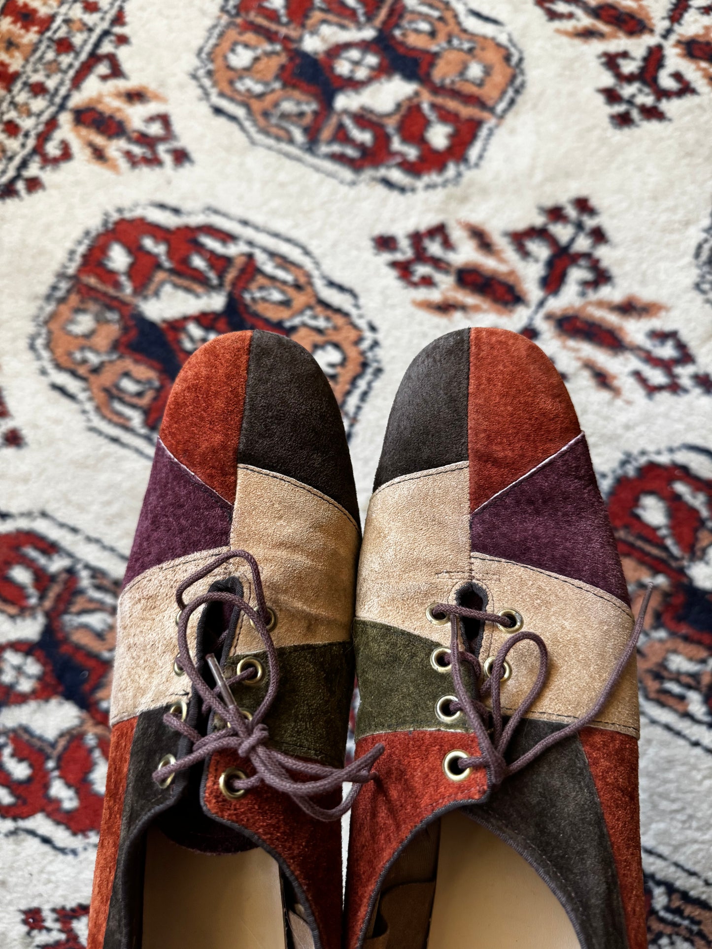 Vintage 60s suede patchwork heeled laceups (9)