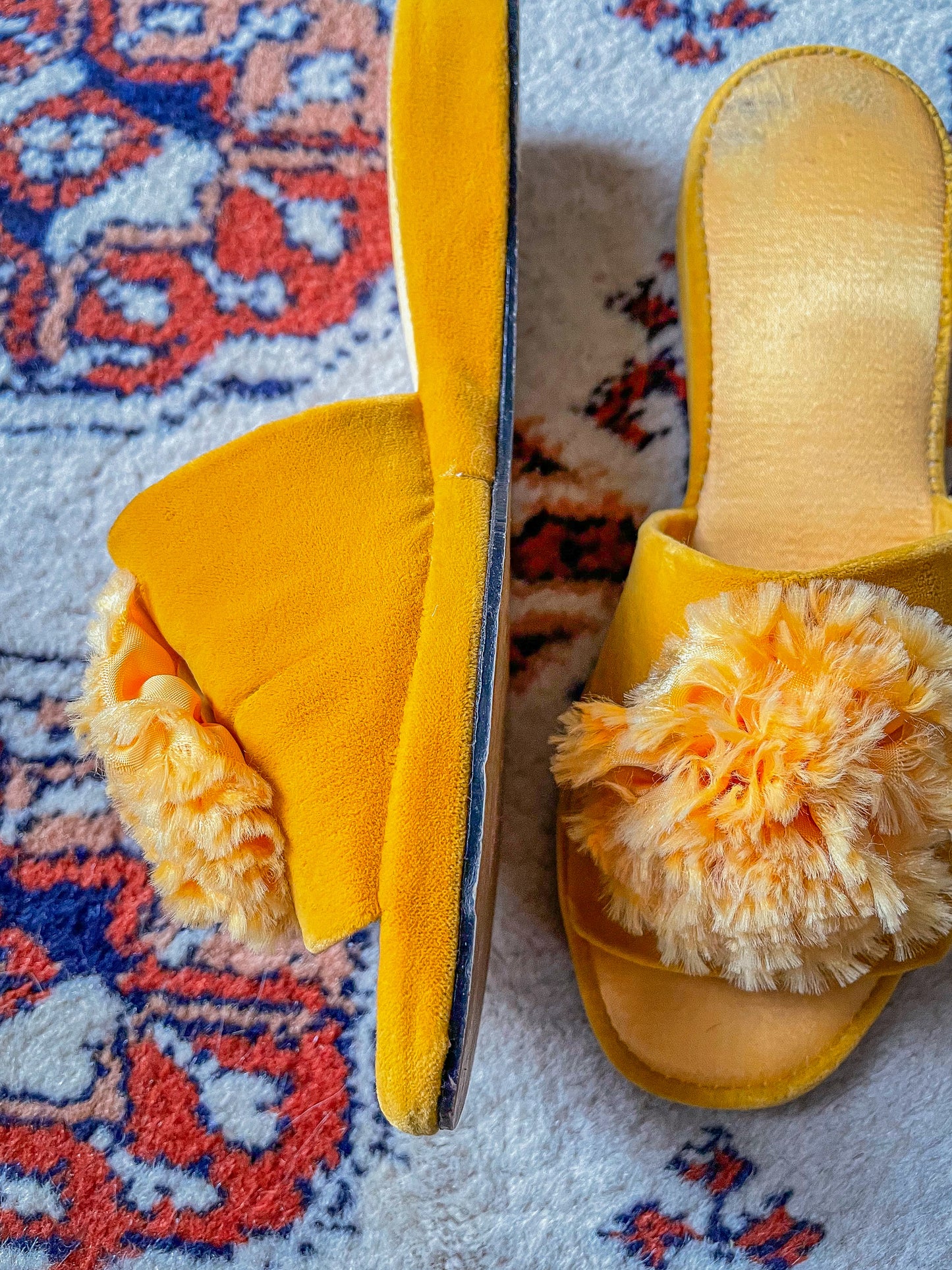 Vintage 50s Merigold Velour Pom Slippers (7)