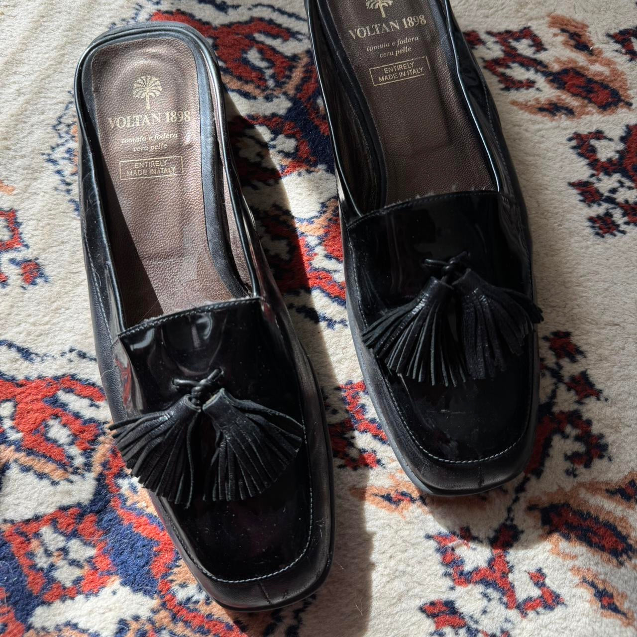 Vintage Black Patent Leather Mule Loafers w/ Tassels (W8)