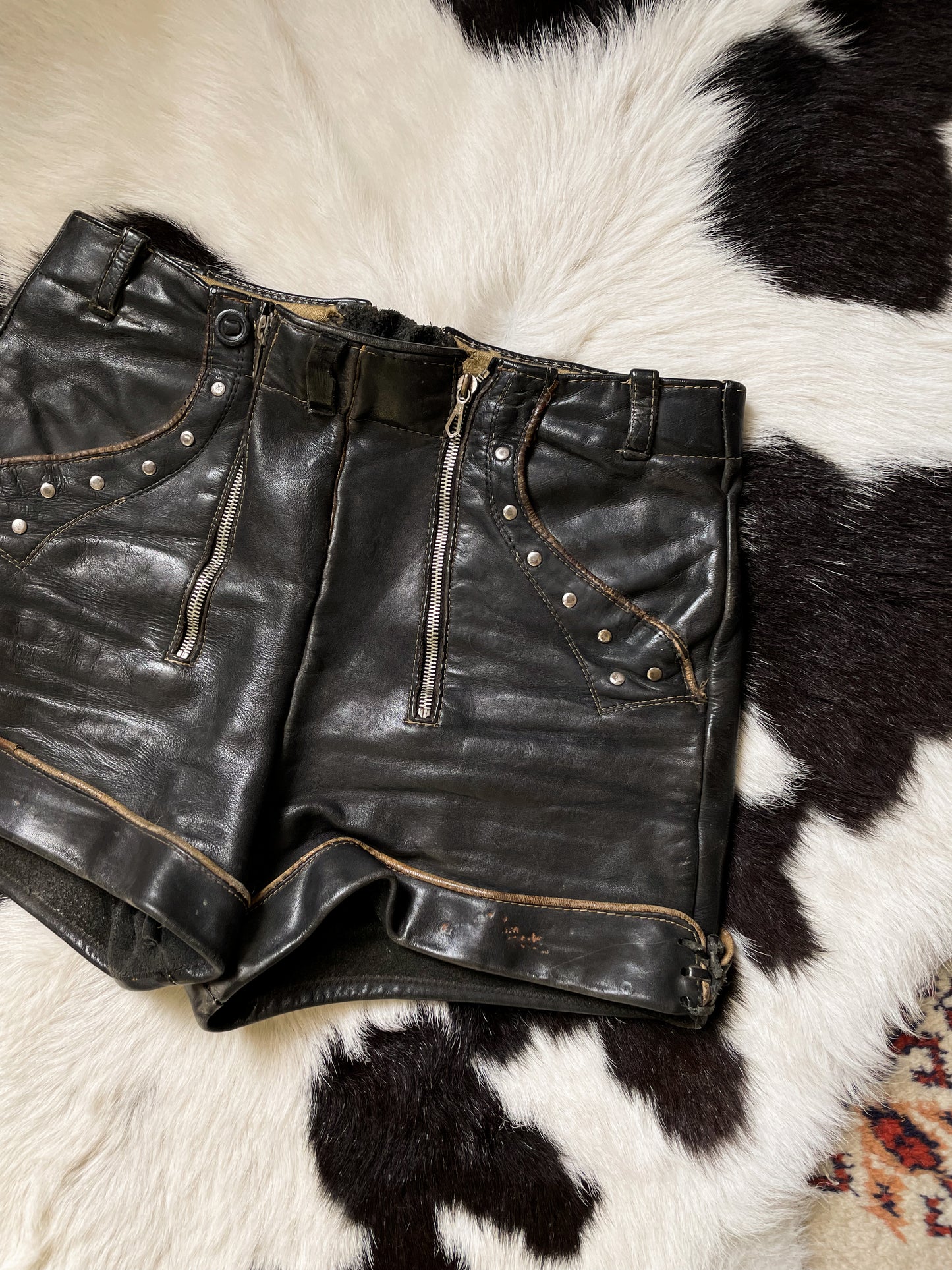 RARE Vintage Double Zipper German Style Leather Shorts (S)