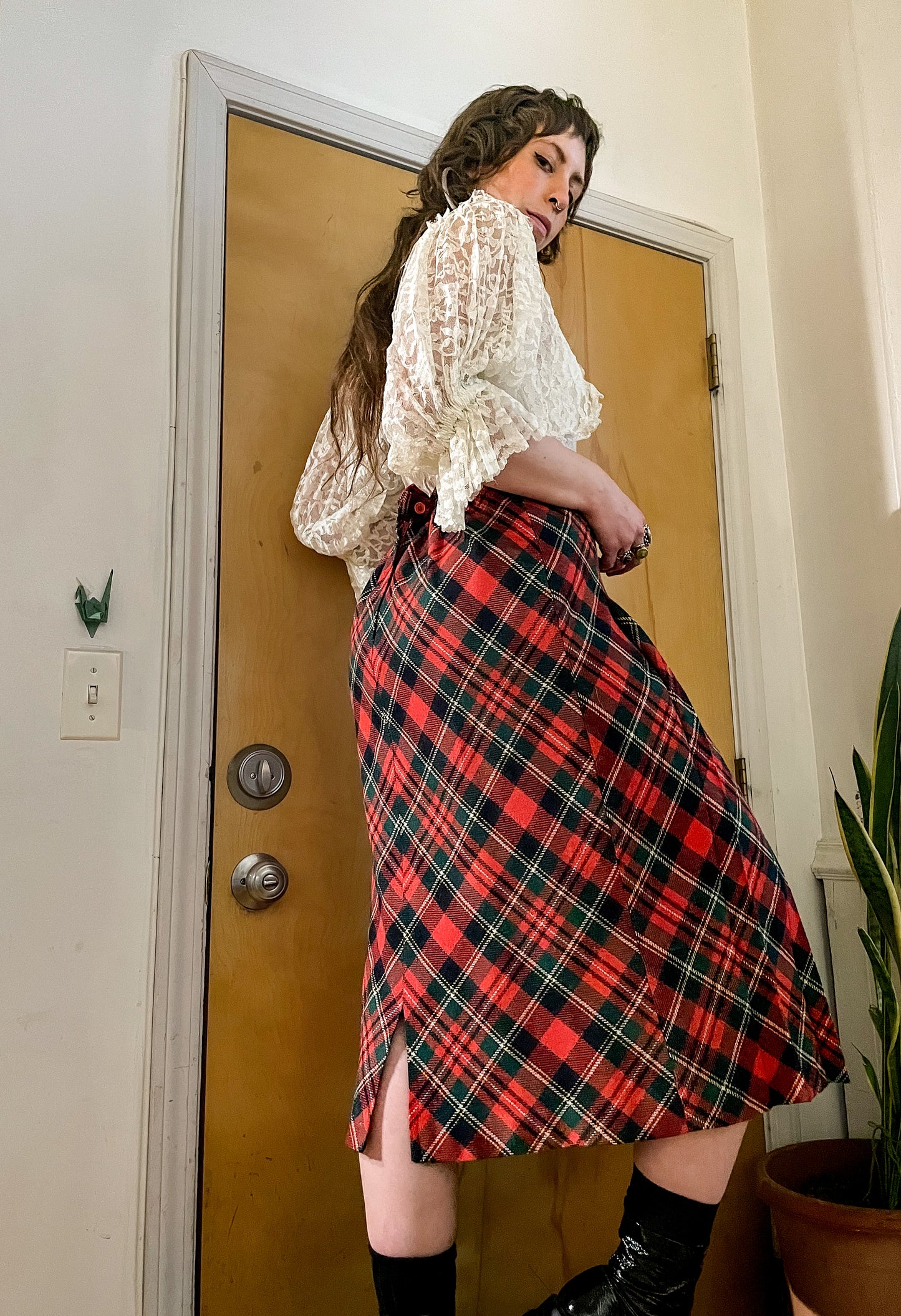 Early 80’s Pleated Tartan Plaid Midi Skirt (28-29”W)