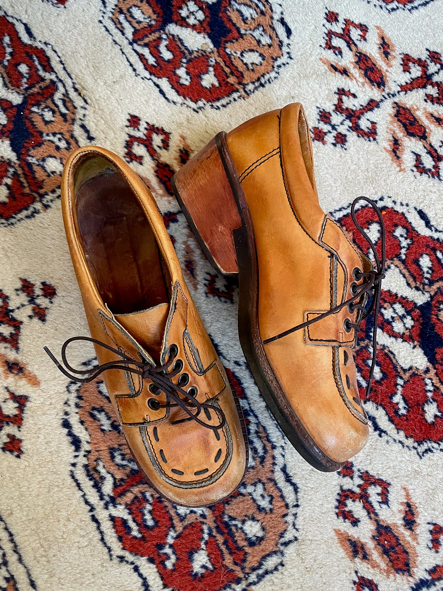 Late 60- Early 70s Saddle Wedge Shoe w/ Moc Toe (8.5)