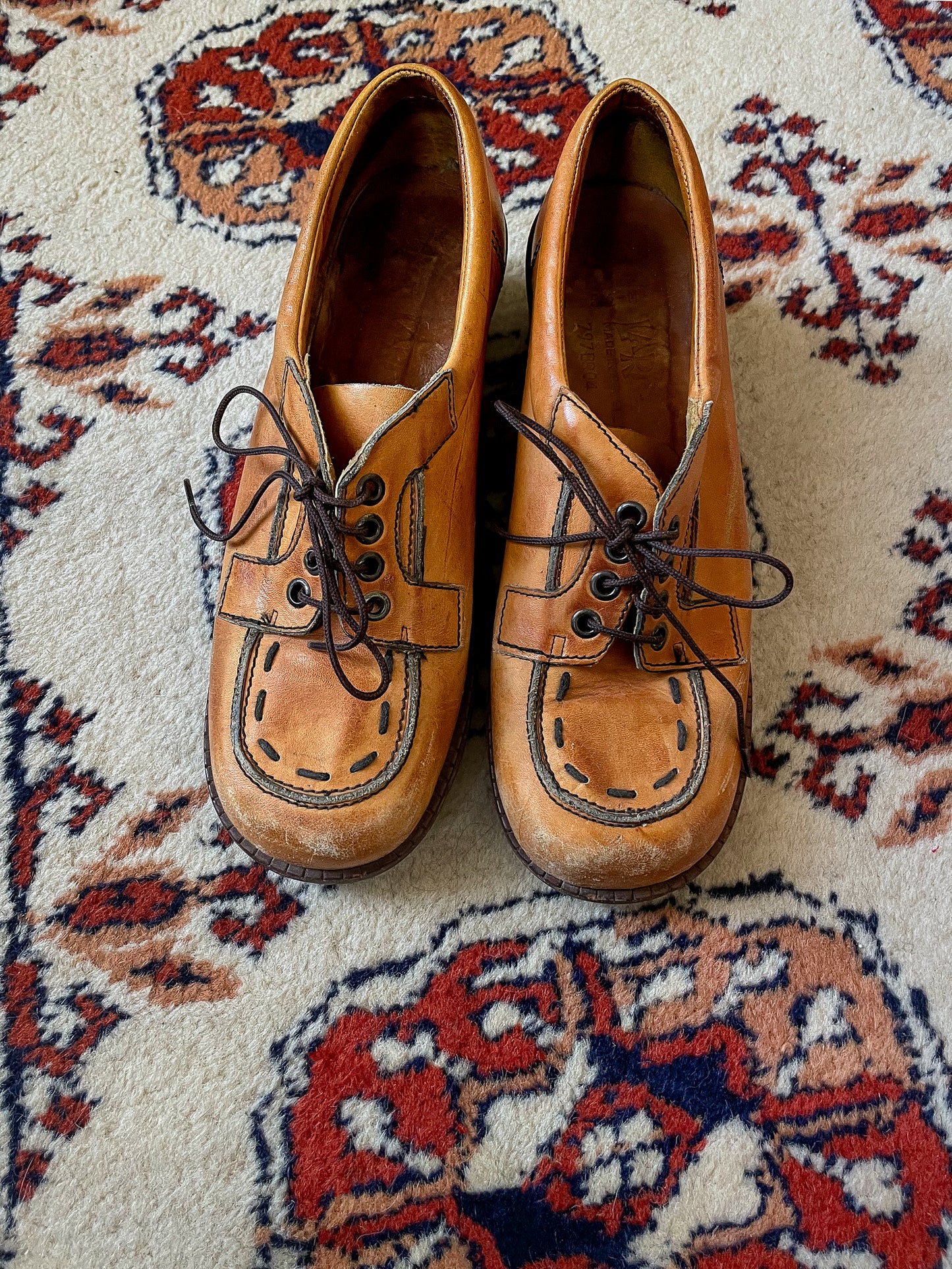 Late 60- Early 70s Saddle Wedge Shoe w/ Moc Toe (8.5)