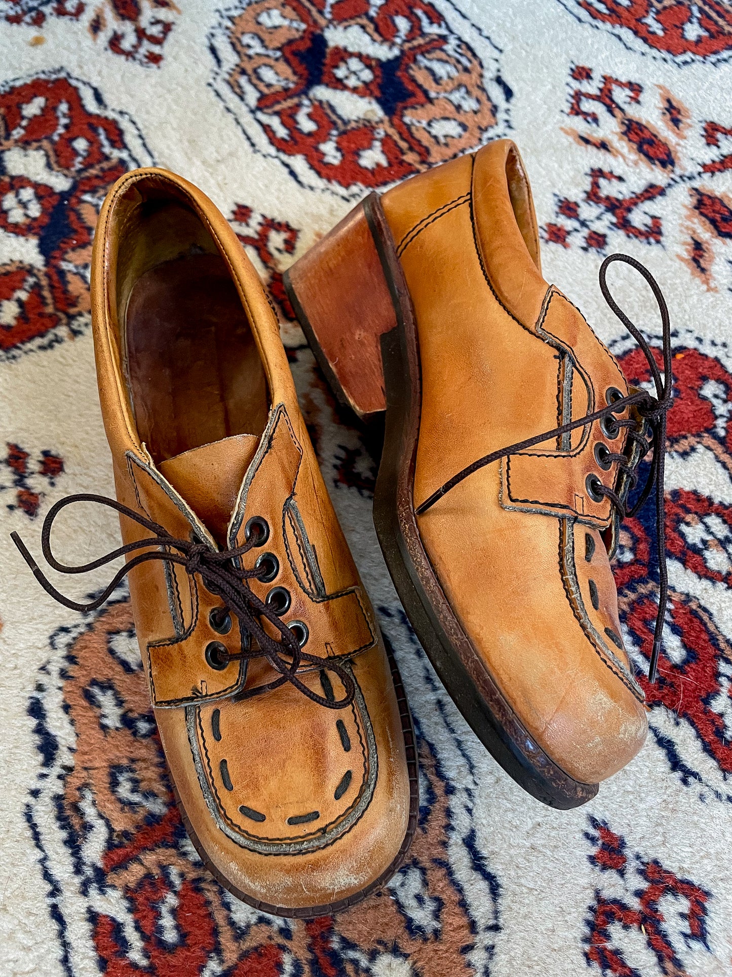 Late 60- Early 70s Saddle Wedge Shoe w/ Moc Toe (8.5)