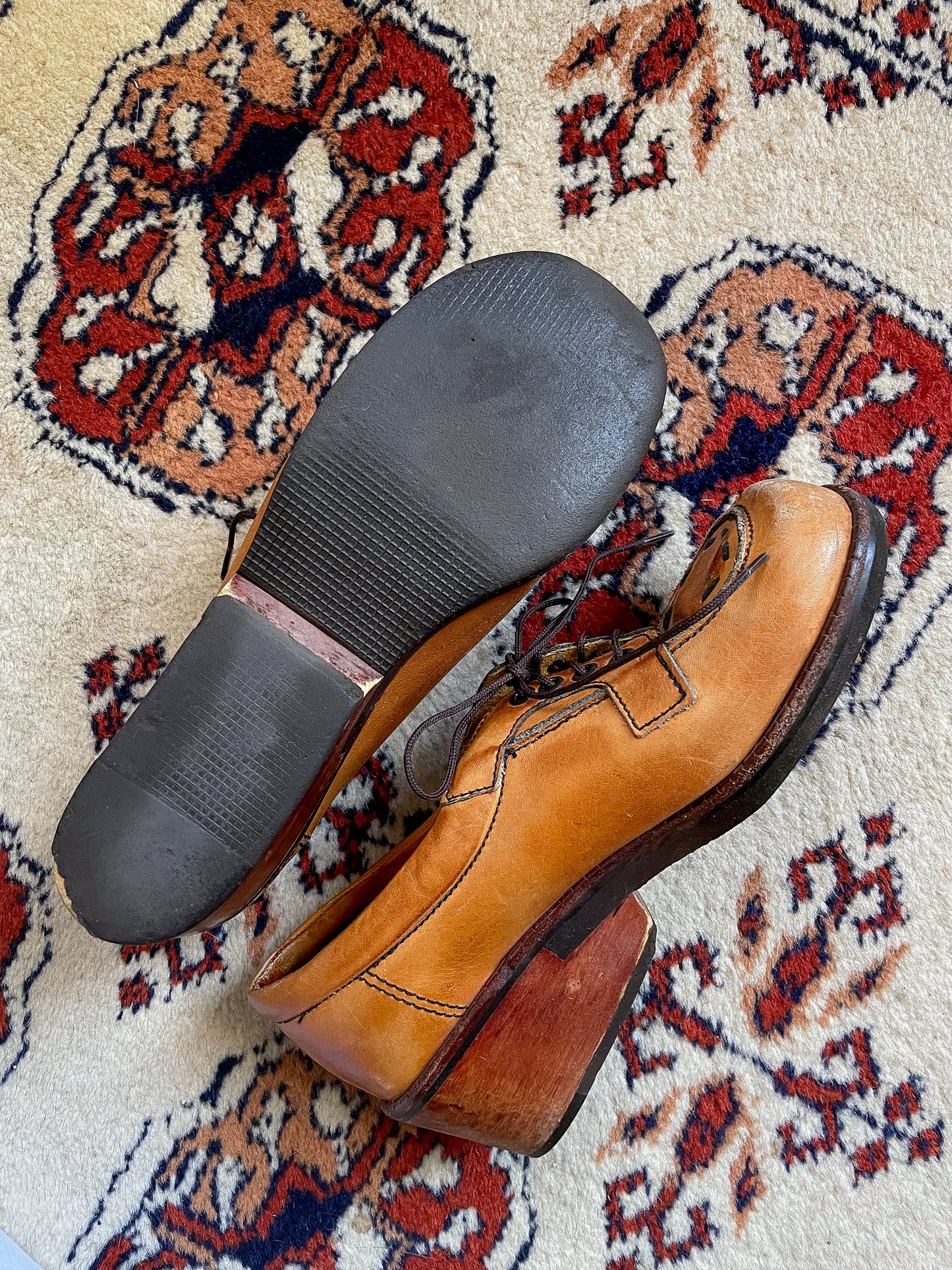 Late 60- Early 70s Saddle Wedge Shoe w/ Moc Toe (8.5)