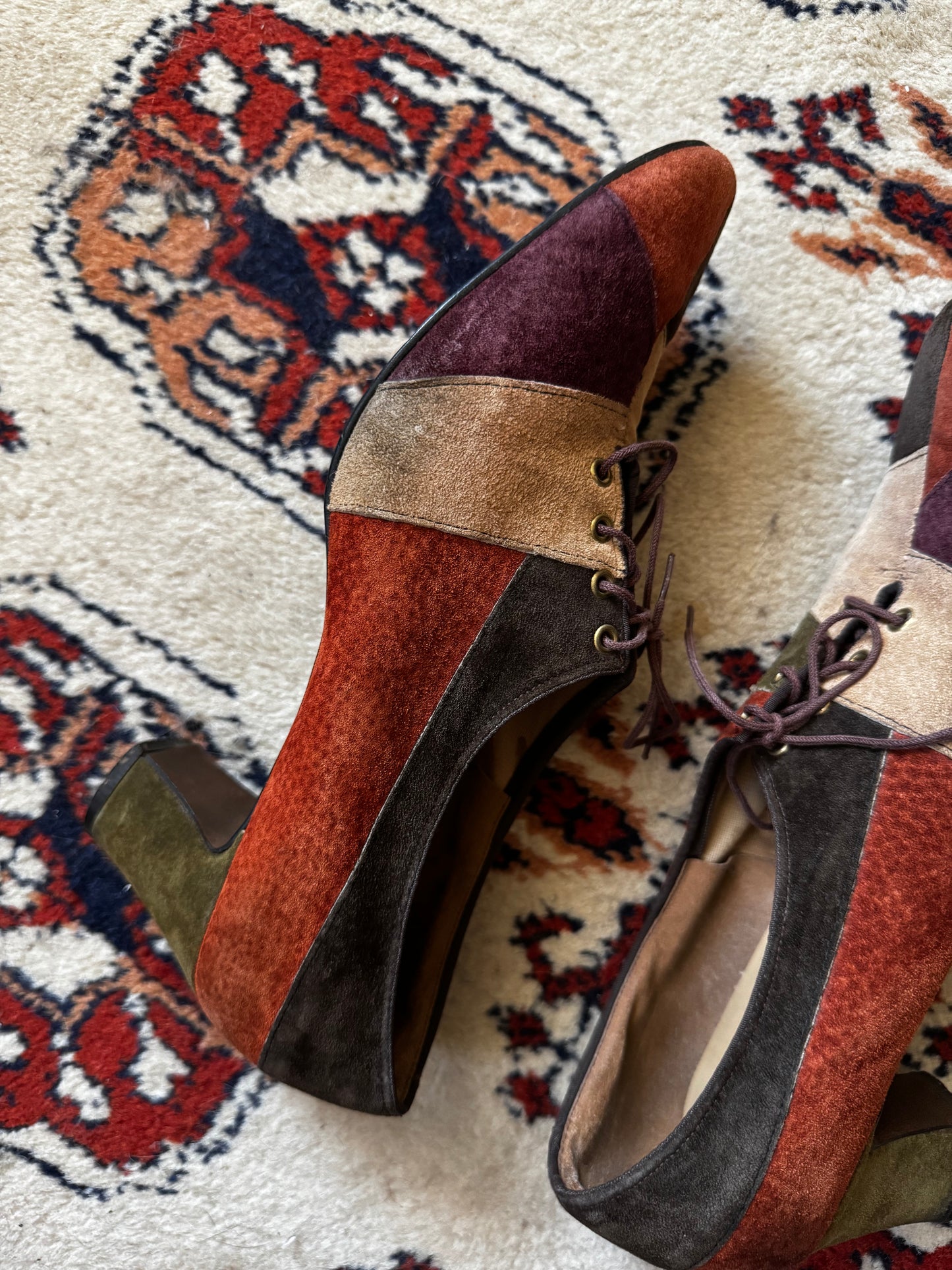 Vintage 60s suede patchwork heeled laceups (9)