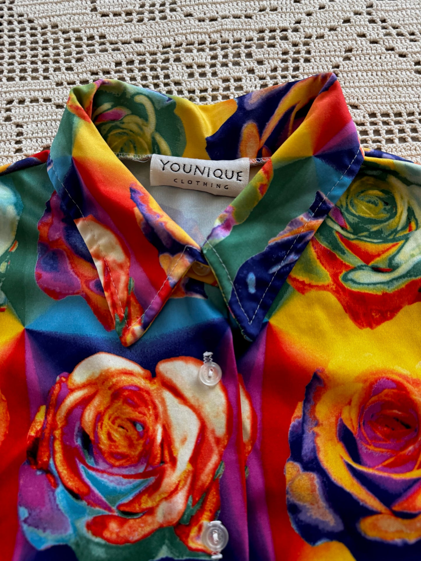 y2k Digital Art Rose Print Short Sleeve Button Down (M)