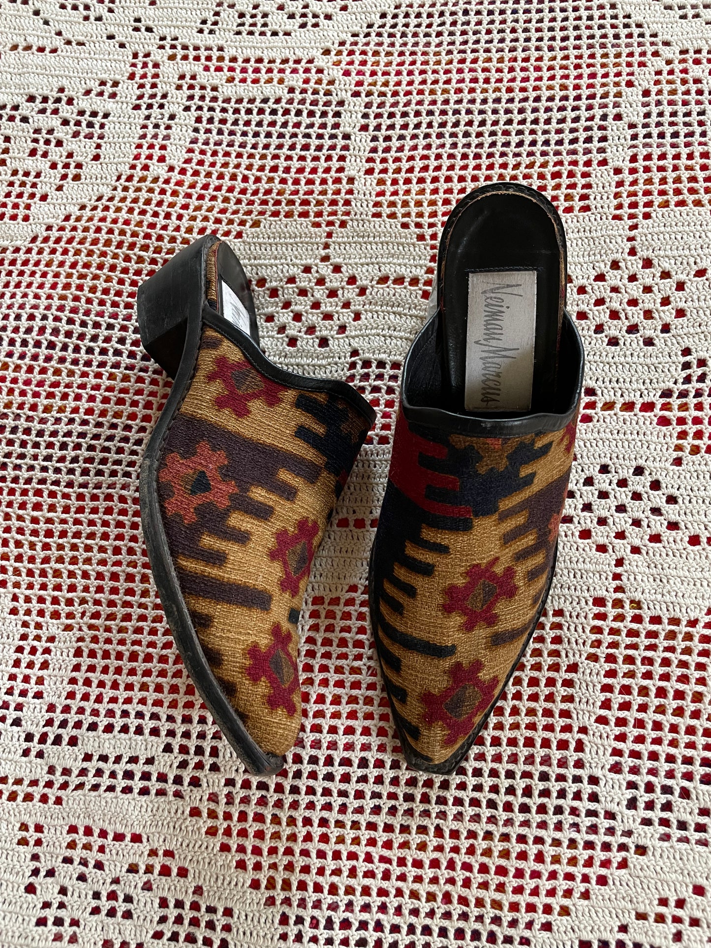 Rare Vintage Neiman Marcus Tapestry Mules (9.5)