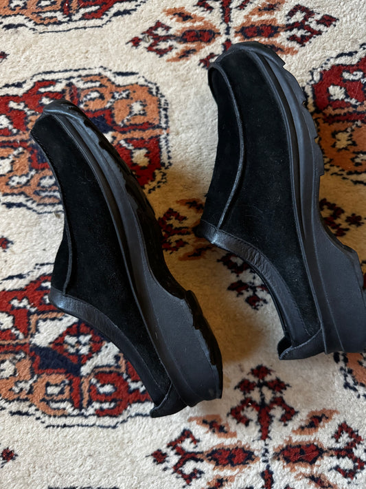 Vintage 90s Clarks Black Suede Wallabee Slip Ons (9/9.5)