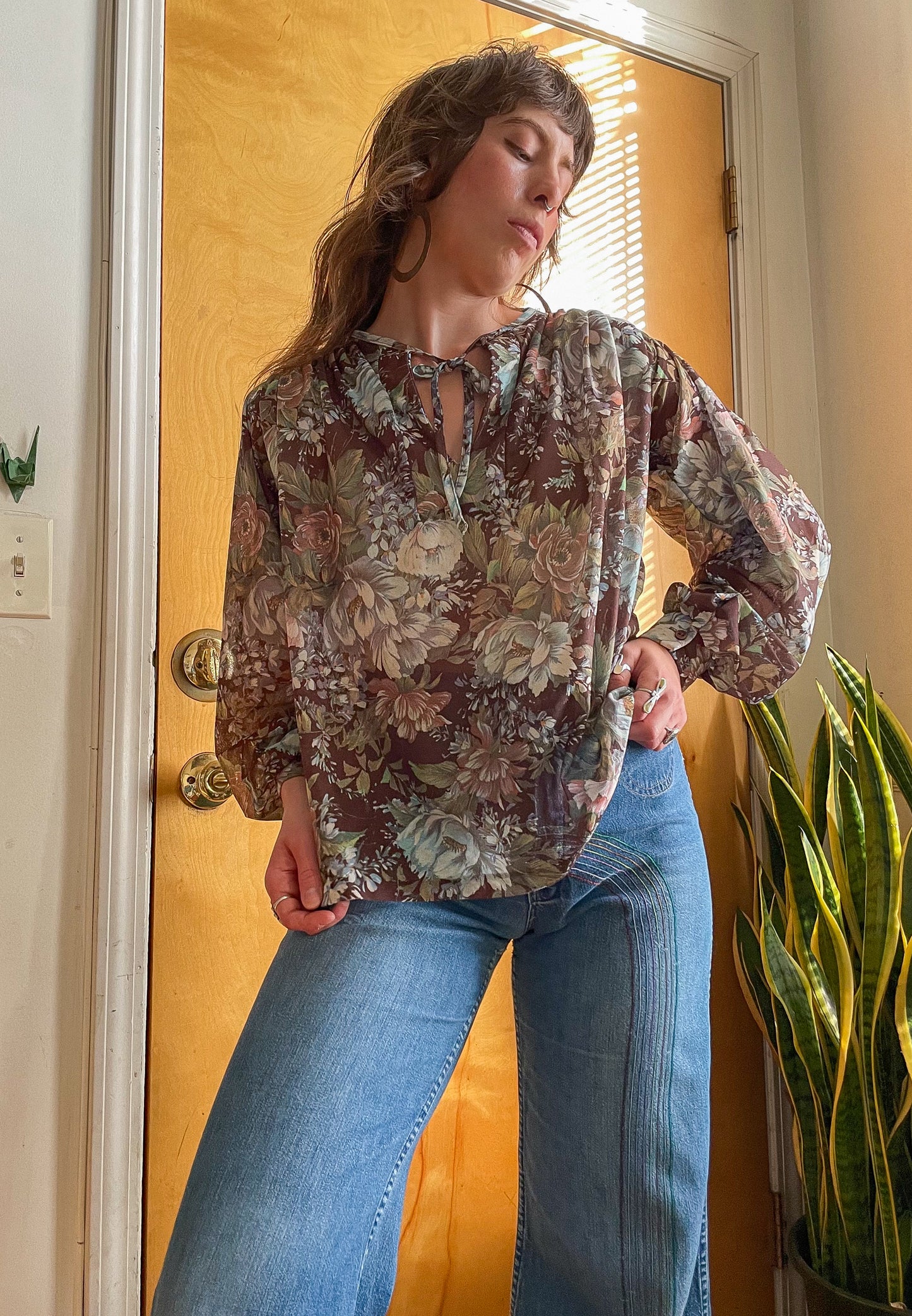 70’s Floral Tie Neckline Blouse (S-M)