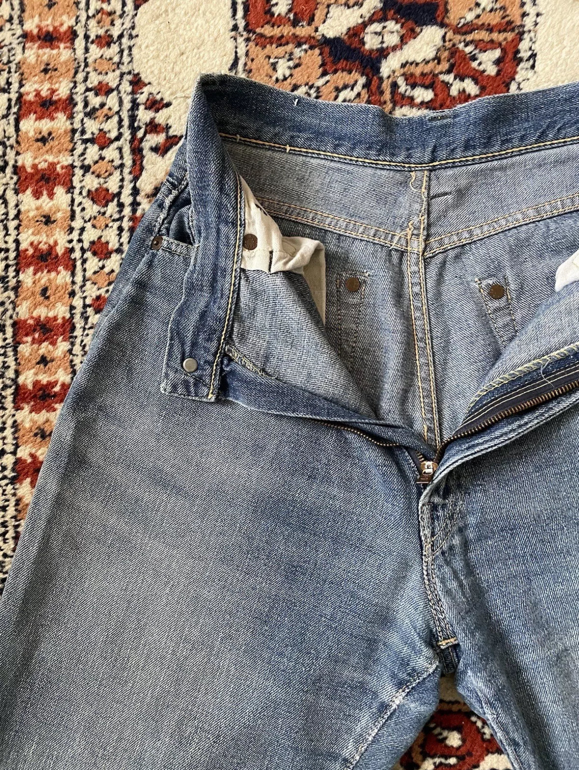 Vintage 40s/Early 50’s 701 Levi’s w/ Hidden Rivets (26/27")